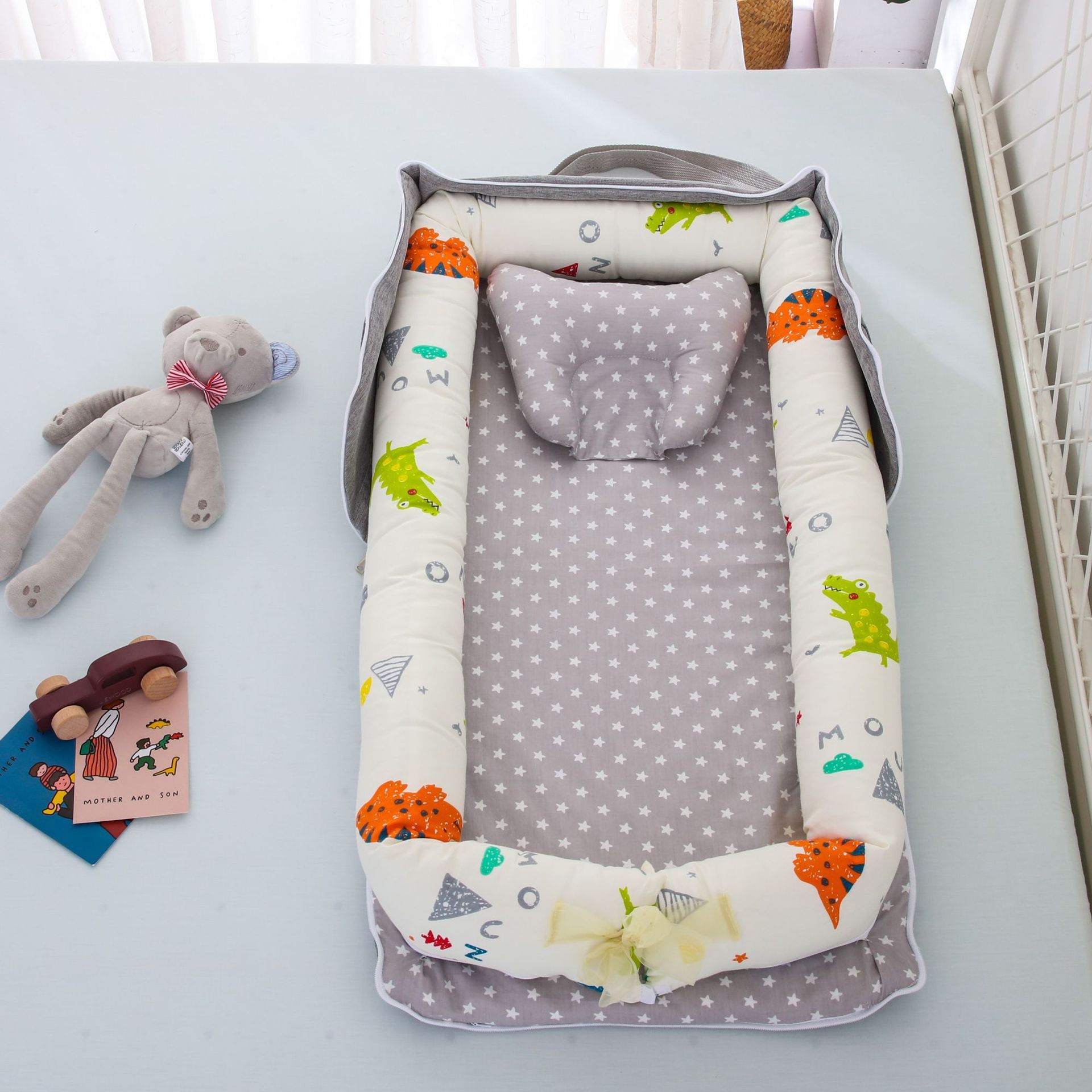 Portable Foldable Cotton Baby Bed – Travel Bassinet with Carry Bag