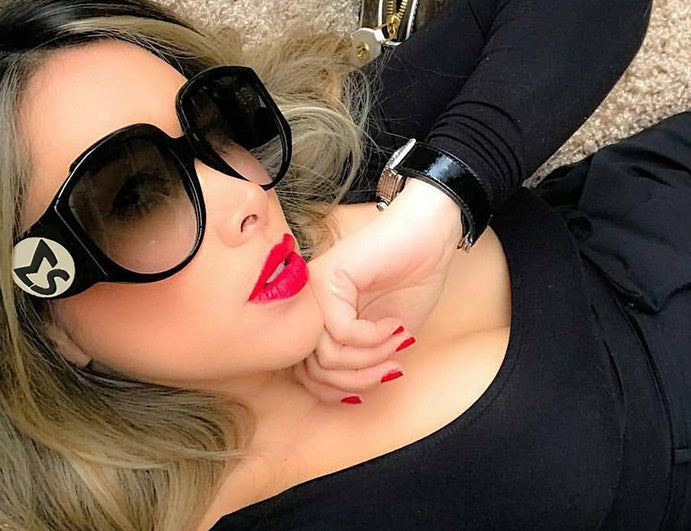 Oversized Round Women’s Sunglasses with Olive Frames