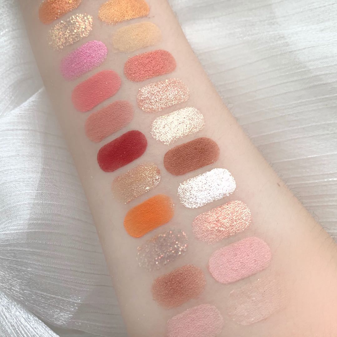 New 24 Colors Strawberry Girl Eyeshadow Palette Glitter