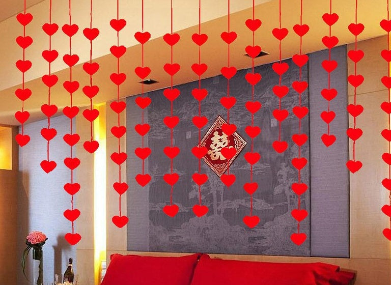 DIY Heart-Shaped Non-Woven Flower Curtain with 16 Hearts and 3m Red Rope