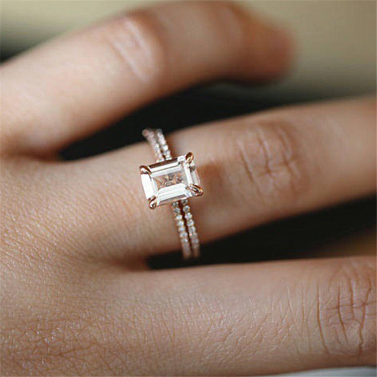 Elegant Geometric 18K Rose Gold Morganite Unisex Engagement Ring