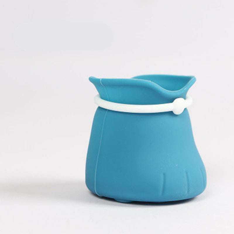 Wear Resistant Chair Legs And Feet Covered With Silicone Pads