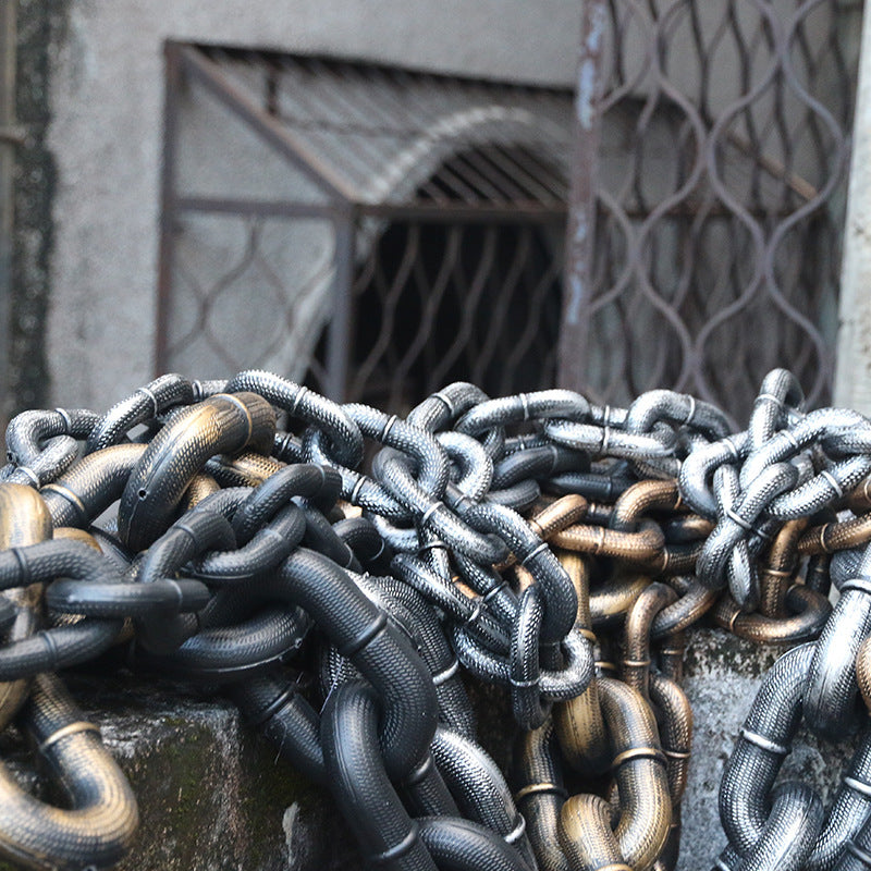 Halloween Haunted House Escape Room Bar Decoration Fake Chain Toys