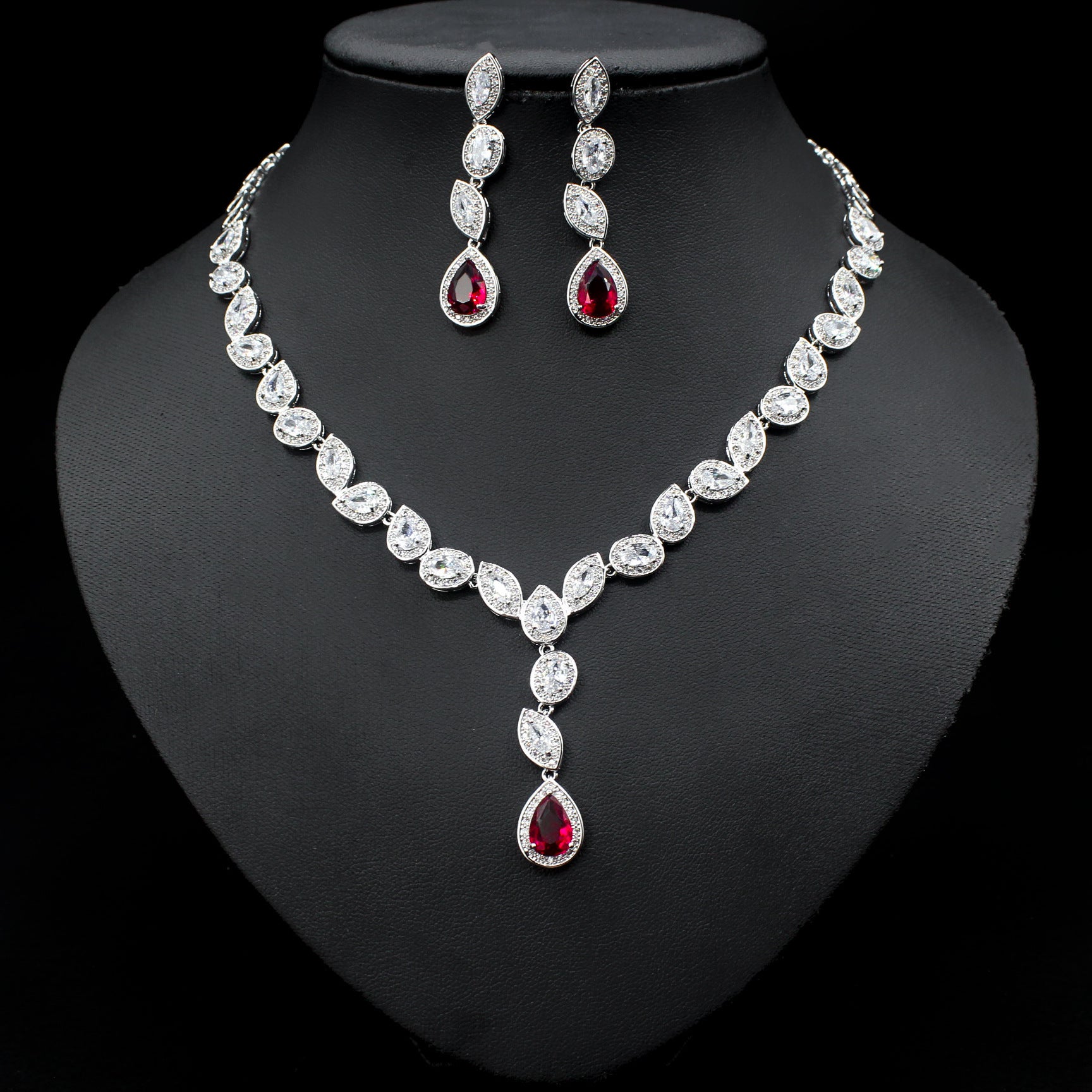 Noble Luxury Women’s Colorful Zircon Necklace and Earrings Three-Piece Set with Clavicle Chain