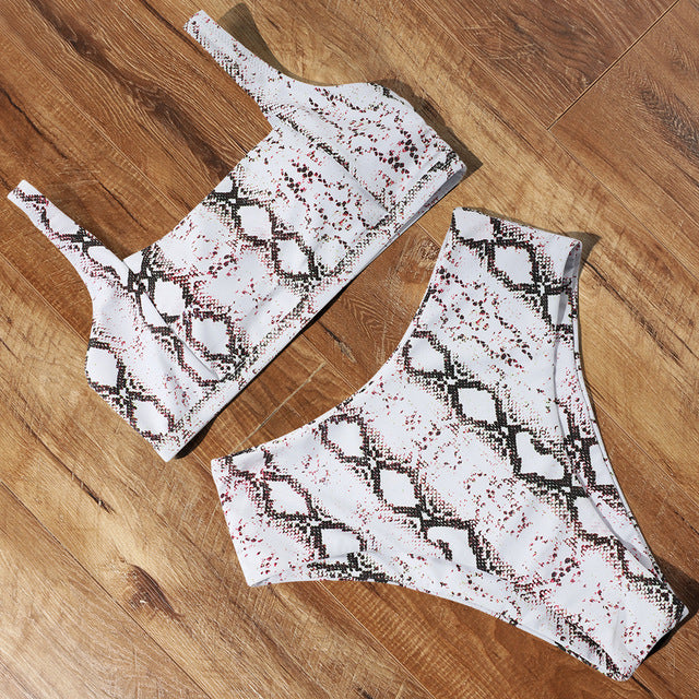 Women's One-Piece Swimsuit – Solid Color Polyester Swimwear