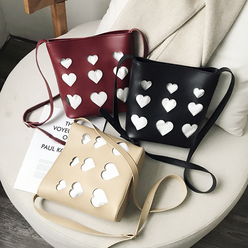 Hollow Peach Heart Bucket Bag