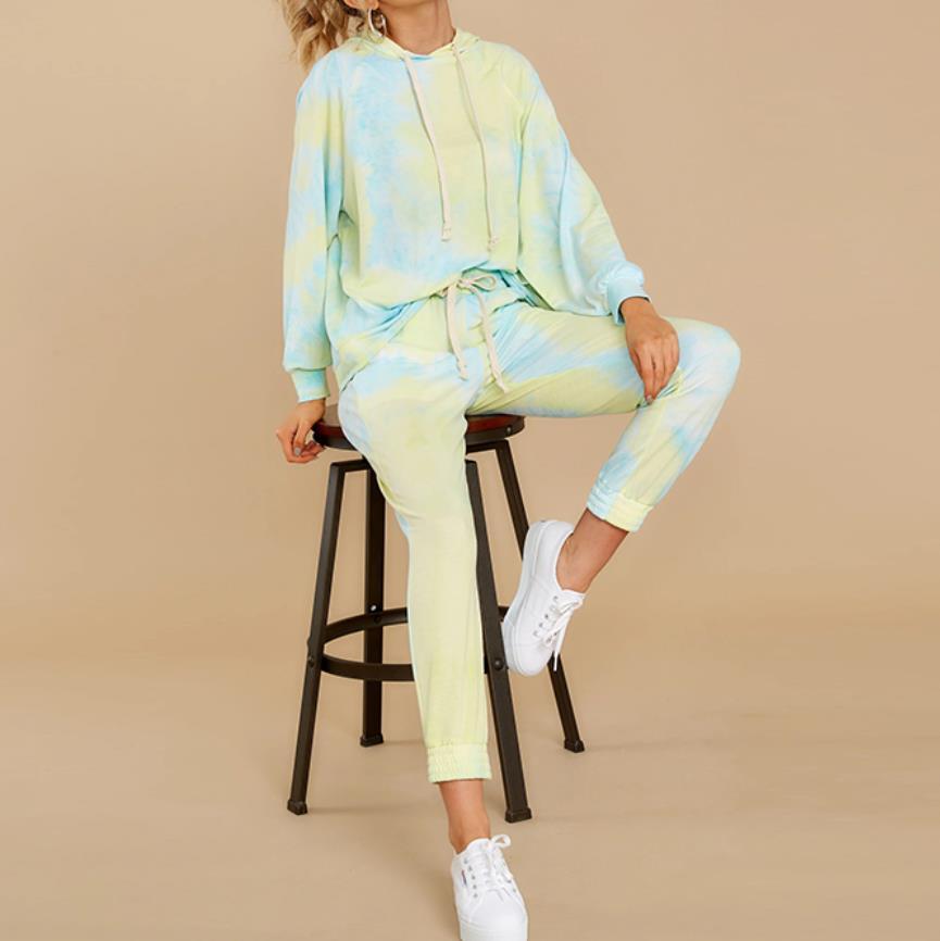 Women's Relaxed Fit Printed Sweater Set Poly Blend Pink