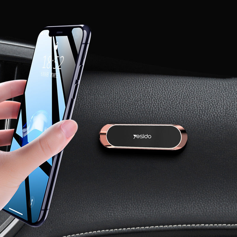 Magnetic Phone Holder – Universal Car Mount for Secure and Convenient Use