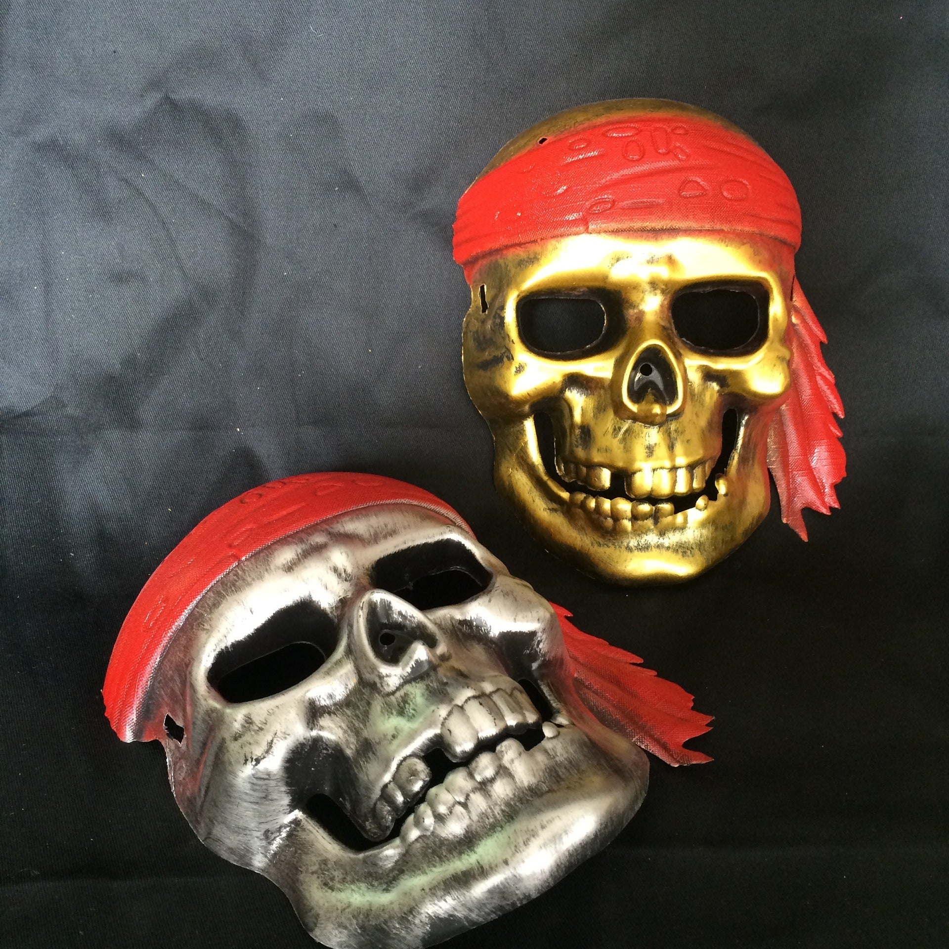 Skull Pirate Mask – Scary Headgear for Halloween Cosplay and Costume Parties