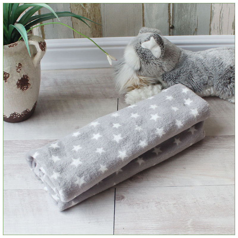 Soft and Practical Pet Blanket Quilt for Dogs and Cats