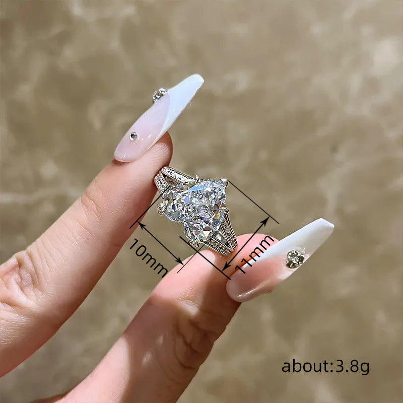 Elegant Double-Layer Heart-Shaped White Gold Zircon Copper Engagement Ring for Women