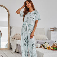 Vneck light green orchid