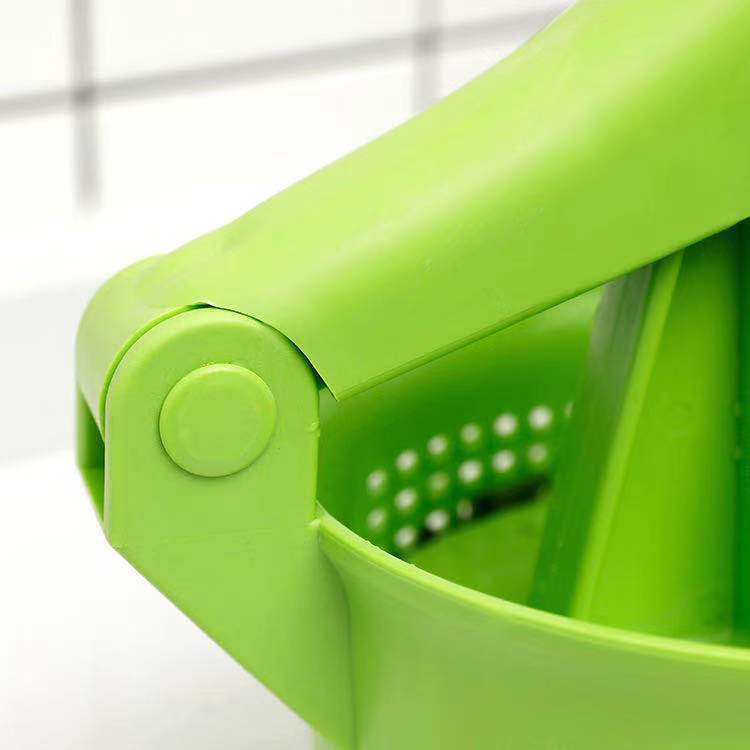 Handheld Vegetable Press Crusher – Squeeze Tool for Dumpling & Pie Fillings