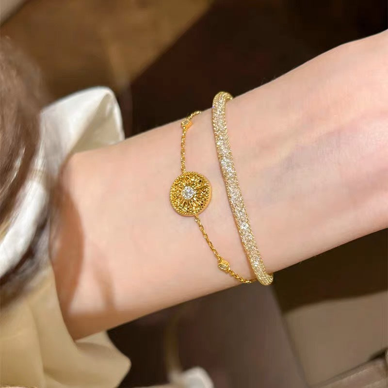 Women's French Retro Gold-Plated Bracelet – Geometric Copper Design