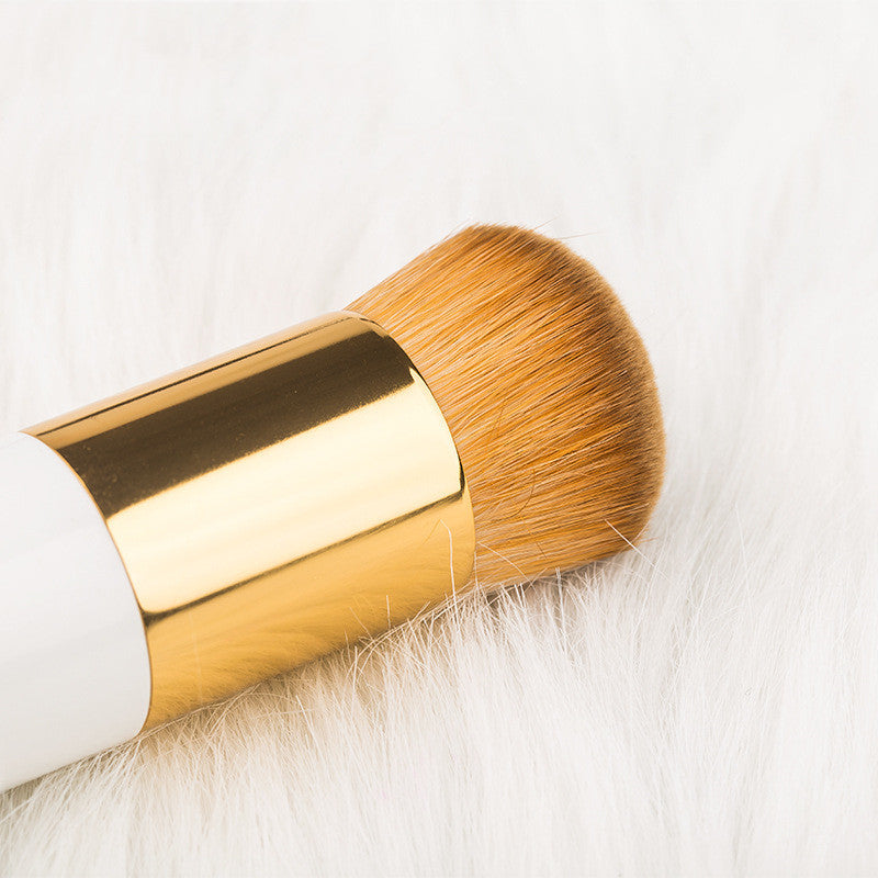 Loose Powder Brush – Nylon Bristle Foundation Brush with Large Rubber Handle, Soft Elastic Corrugated Silk Hair, Short Rod Design
