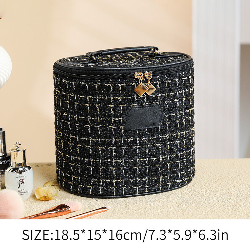 Portable Large-Capacity Makeup Bag – Simple Fashion Travel Cosmetic Storage