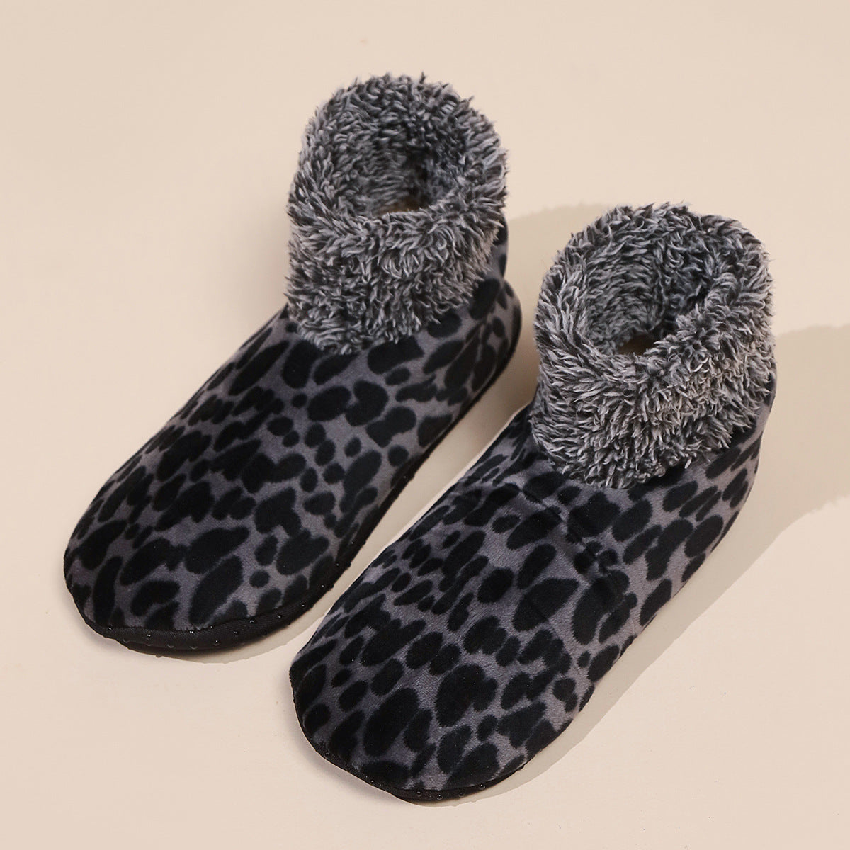 Plus Size Women's Winter Leopard Print Room Socks