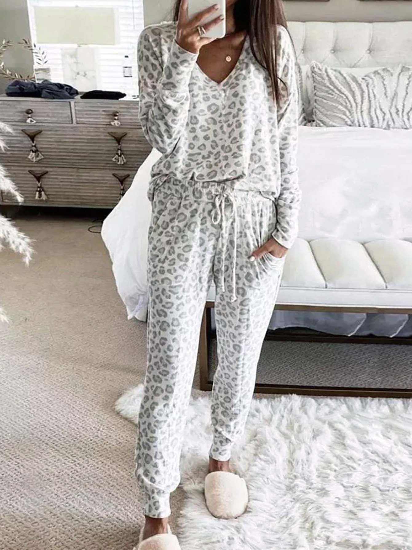 Womens Leopard Print Pajama Set Relaxed Fit Polyester