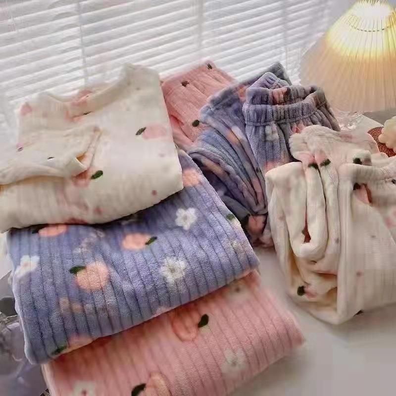 Bear Print Coral Velvet Pajamas Suit