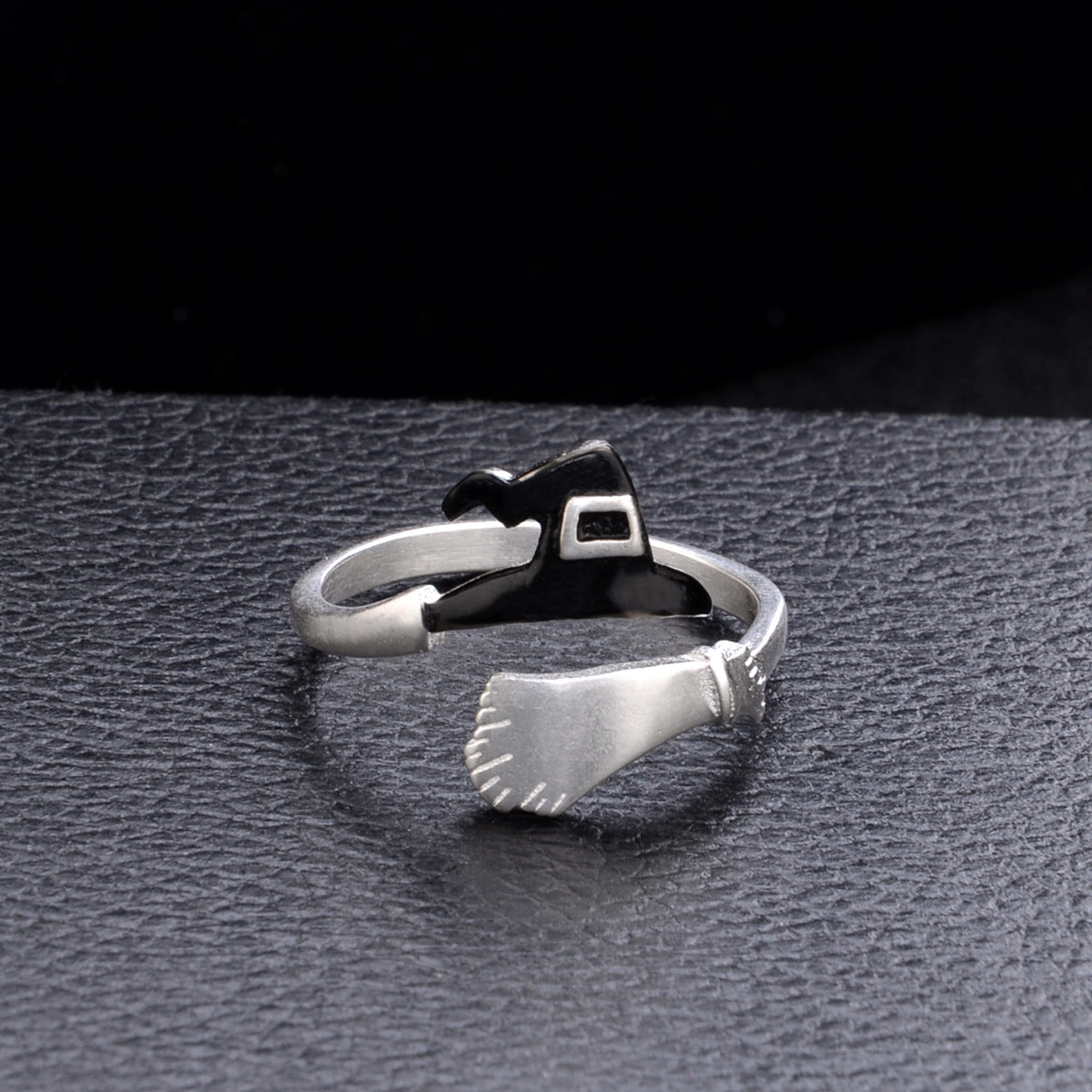 Halloween Witch Hat Ring – Spooky Costume Jewelry Accessory