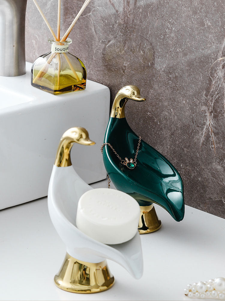Creative Swan Ceramic Soap Rack – Non-Slip Household Bathroom Holder