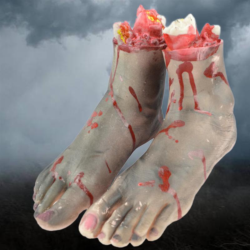 1 Pair Chopped Human Parts Scary Bloody Feet Halloween Party Decorations Prop Black Feet