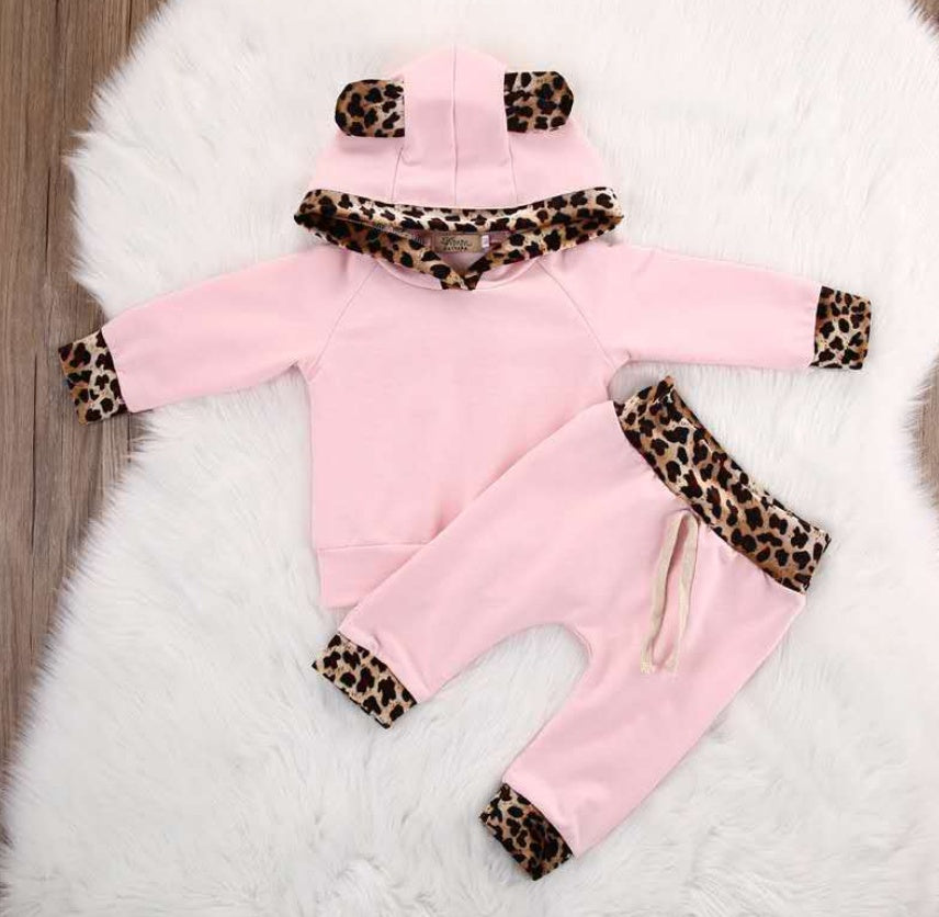 Cross-border special offer ins explosion children's clothing Amazon Europe and the United States children's clothing AliExpress ebay explosion models Leopard two-piece