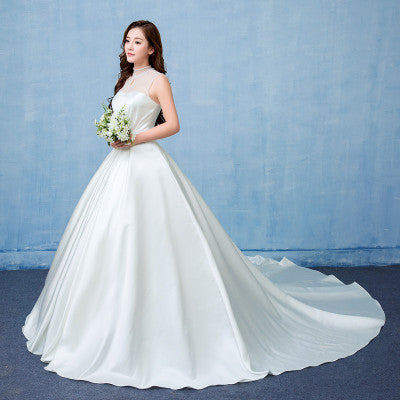 Elegant Korean Satin Wedding Dress with Dramatic Big Tail