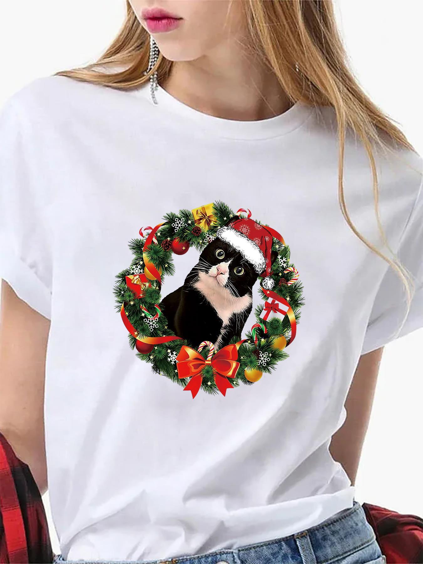 Funny Tuxedo Cat Christmas Wreath Ornament Top