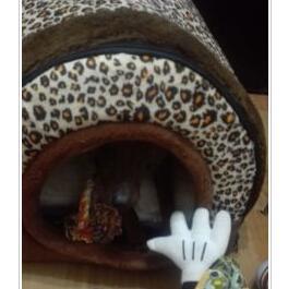 Small Lightweight Tunnel Pet House with Non-Slip Base