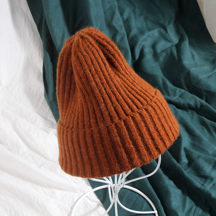 Pure Color Light Board Woolen Hat Curling Concave Shape