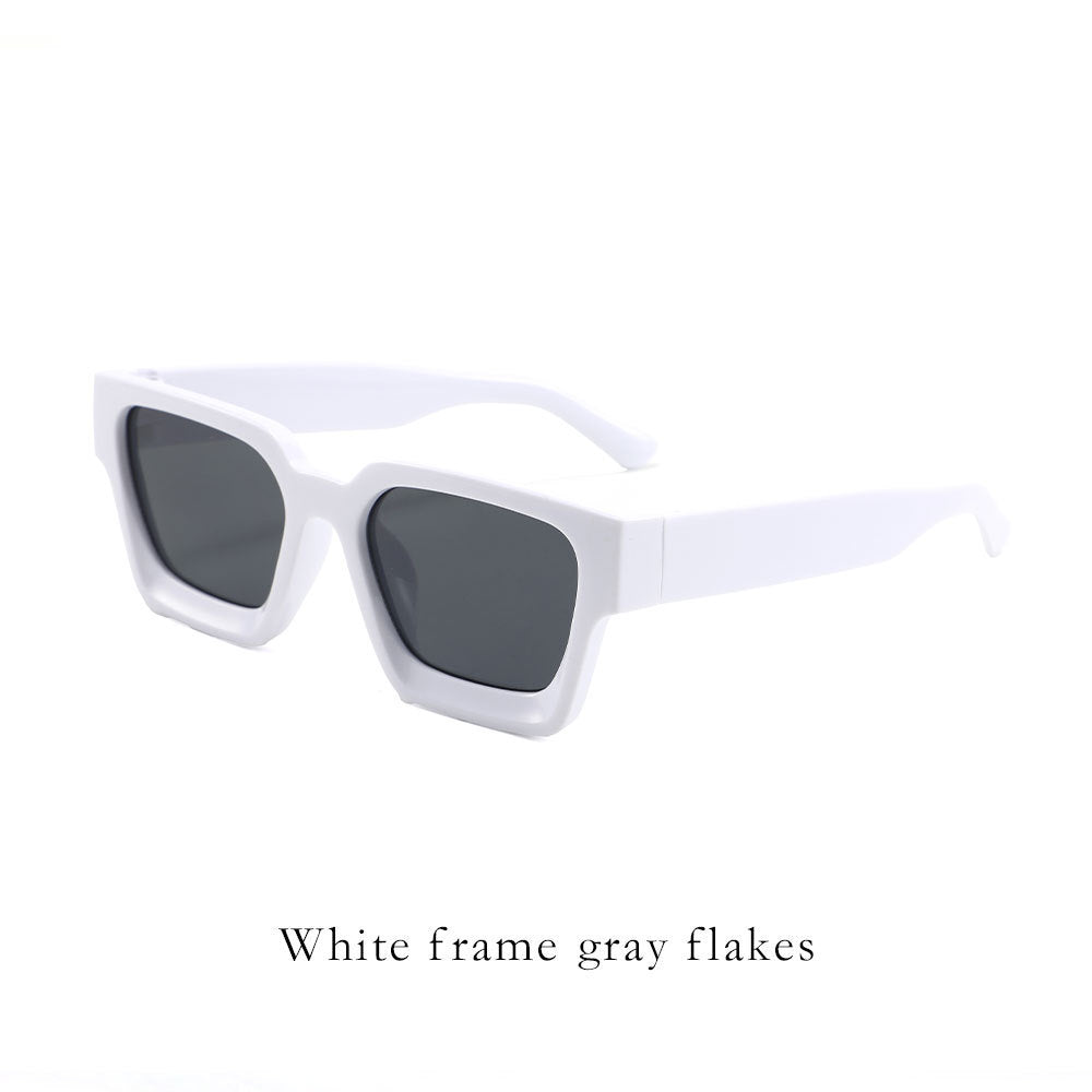 Unisex Versatile Sunglasses – Minimalist UV Protection Eyewear