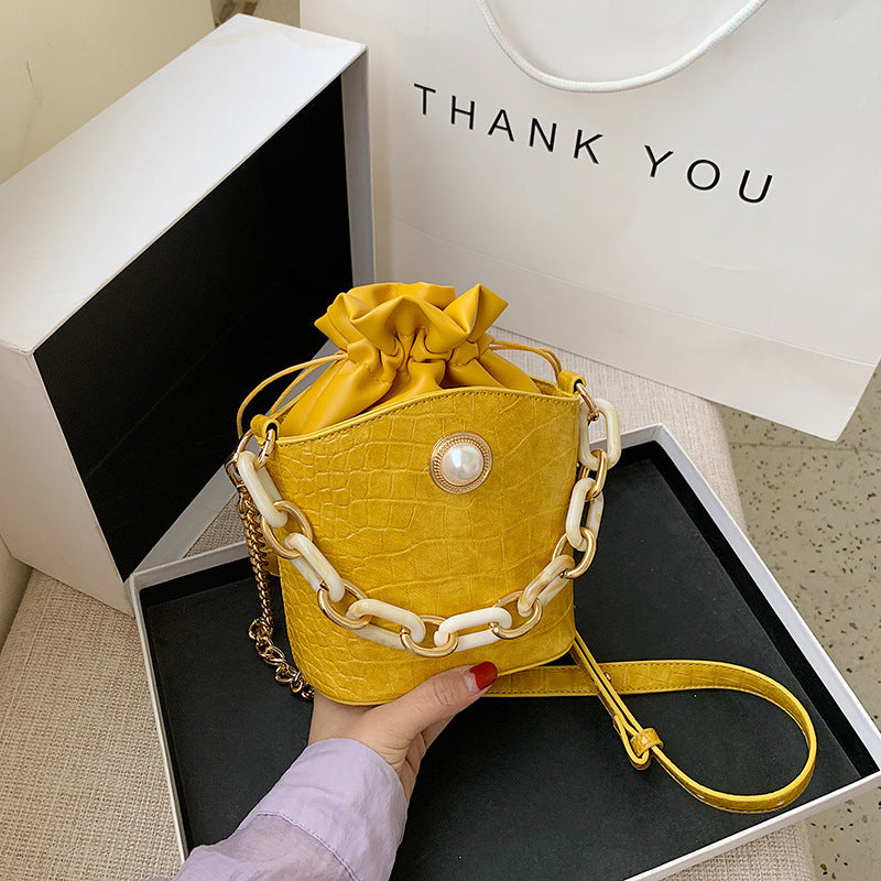 Pearl Chain Portable Bucket Bag