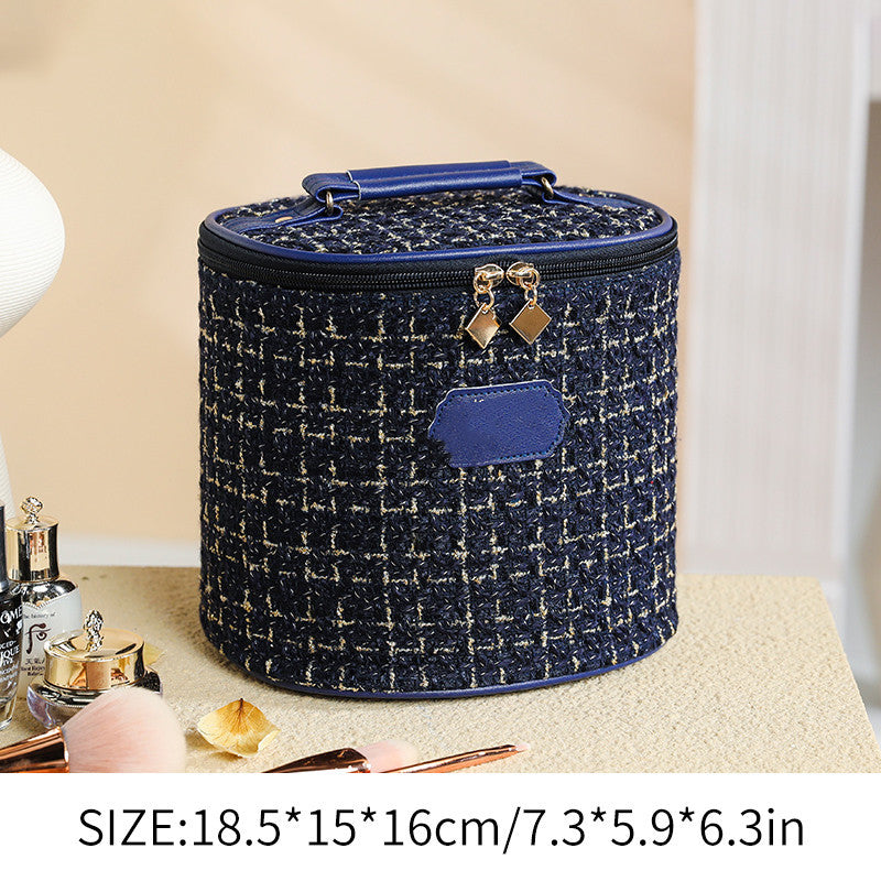 Portable Large-Capacity Makeup Bag – Simple Fashion Travel Cosmetic Storage