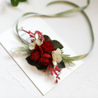 Red wrist flower