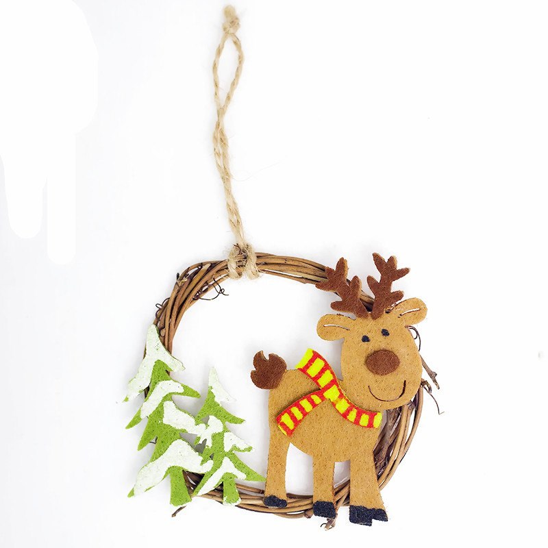 Christmas Wicker Rattan Ring Ornament with Cartoon Felt Santa Pendant