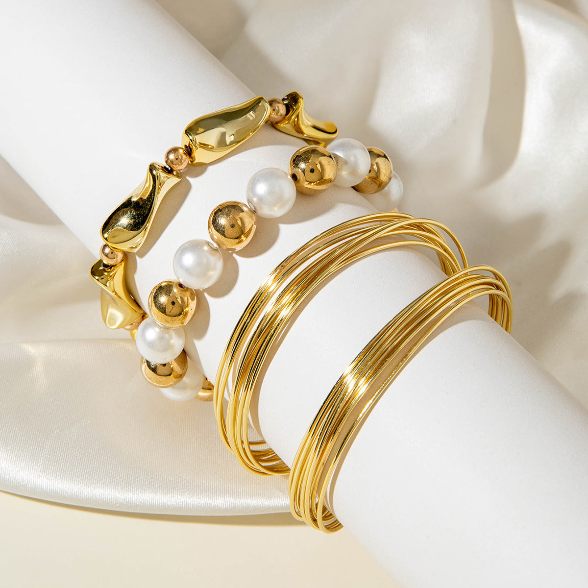 Unisex Punk Iron Bracelet – Multi-Layer Open Geometric Design