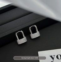 Silver Lock Type