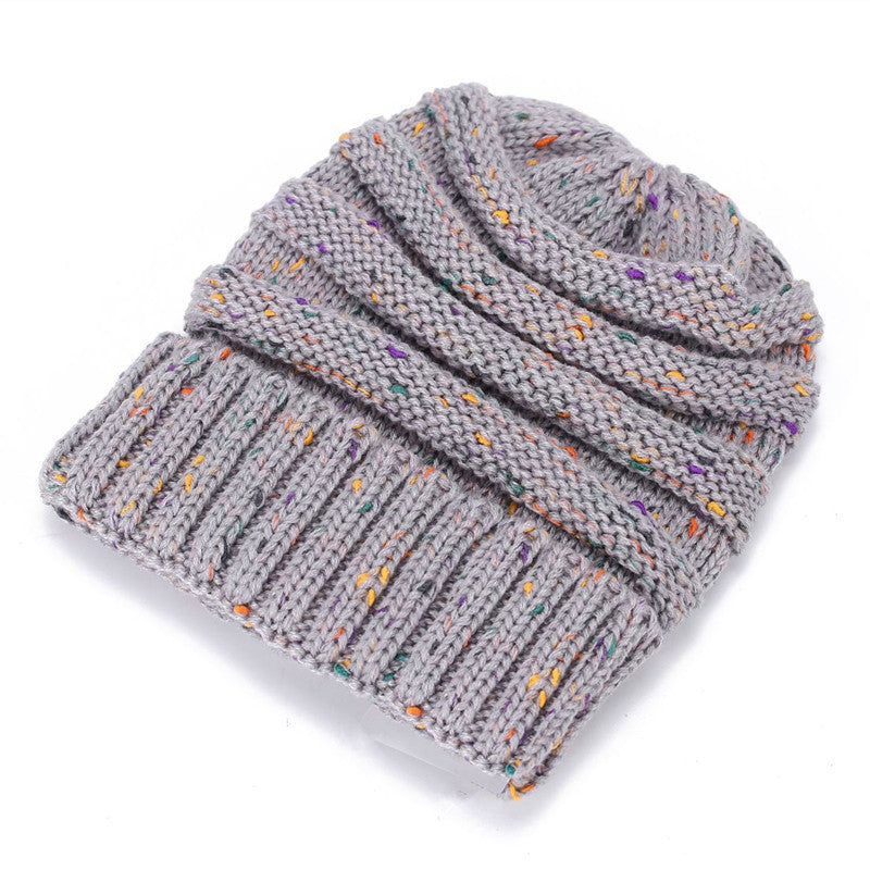 Simple Stylish Warm Knitted Woolen Winter Hat for Men and Women