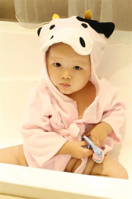 Unisex Hooded Cotton Baby Bathrobe Cartoon Relaxed Fit