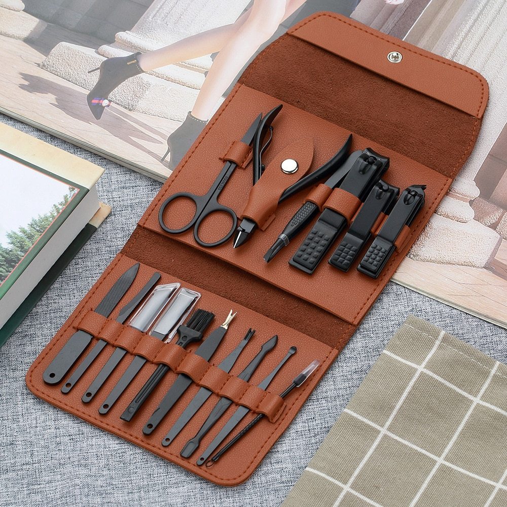 16-Piece Nail Clipper Set – Premium Manicure & Pedicure Tools