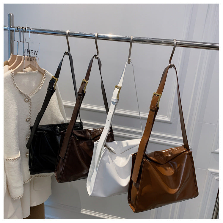 New Retro Large Capacity Tote – Commuter Crossbody Bag