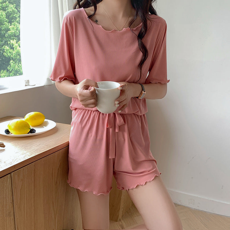 Two-piece short-sleeved shorts with wooden ears