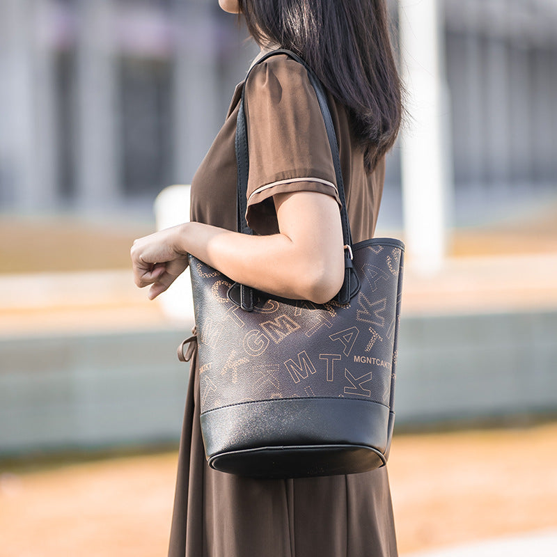 Women's Letter Printing Large-capacity Bucket Trendy Retro Style Shoulder Bag