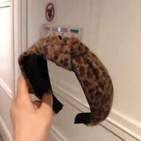 Dark leopard print