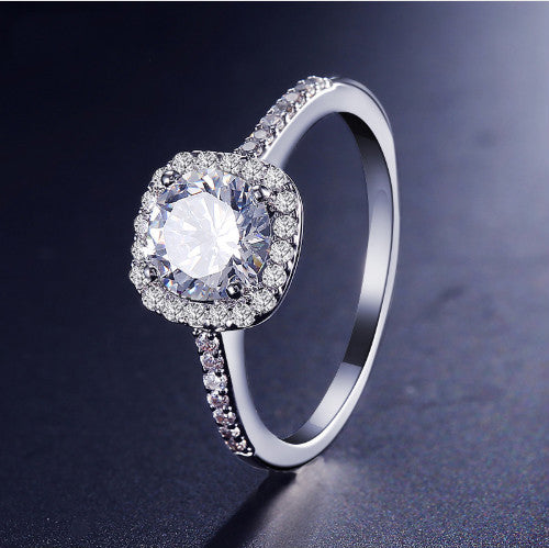 Elegant Silver-Color Square Cubic Zirconia Luxury Wedding and Engagement Ring for Women