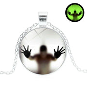 Halloween Luminous Necklace – Round Glow-in-the-Dark Clavicle Pendant Vintage Sweater Chain Accessory