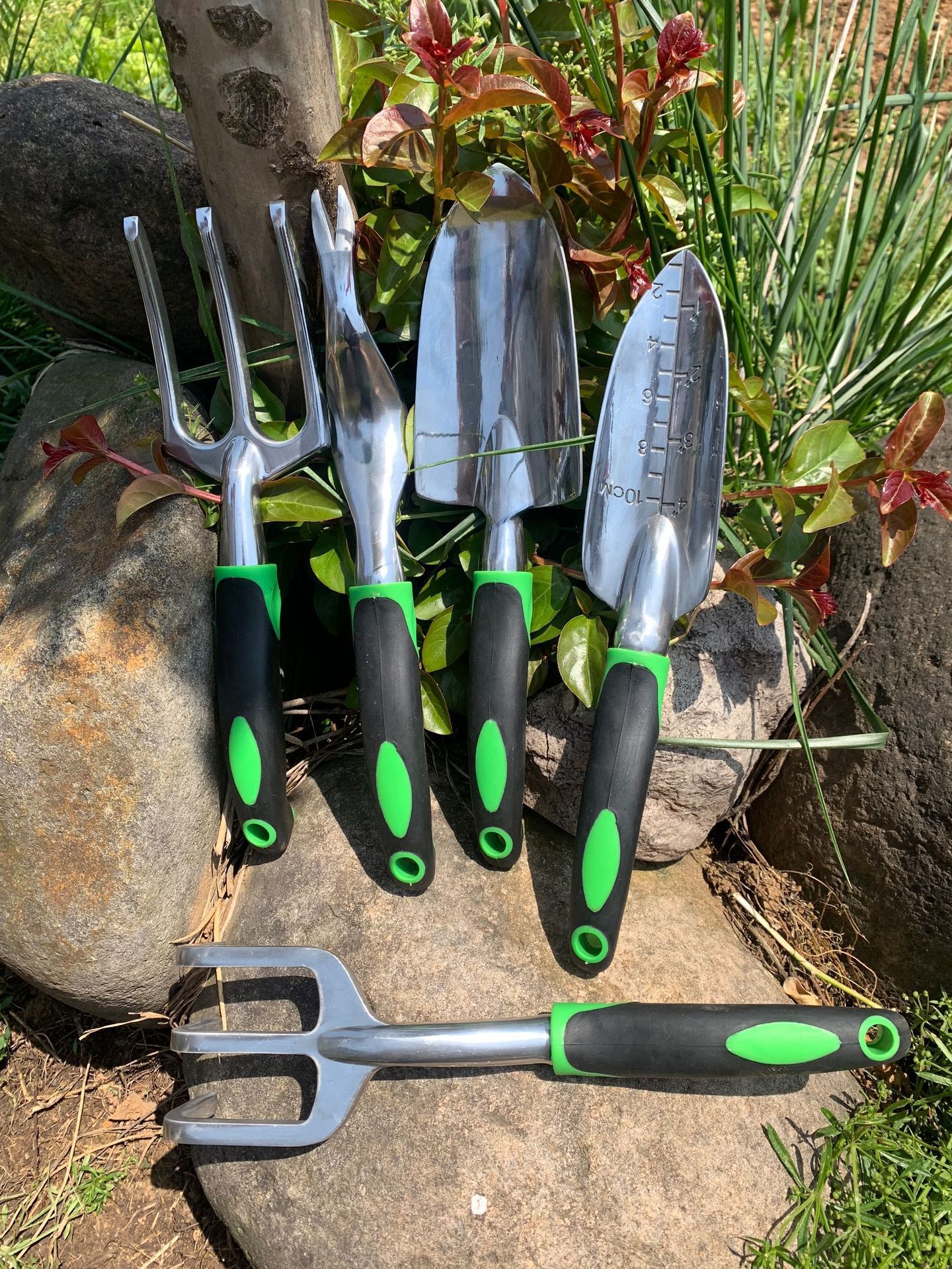 9-Piece Green Aluminum Alloy Gardening Tool Set with Silicone Two-Color Handles