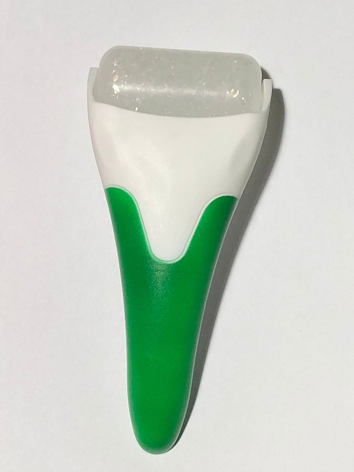 Ice Roller Face Massager – Skin Cooling & Puffiness Relief Beauty Tool