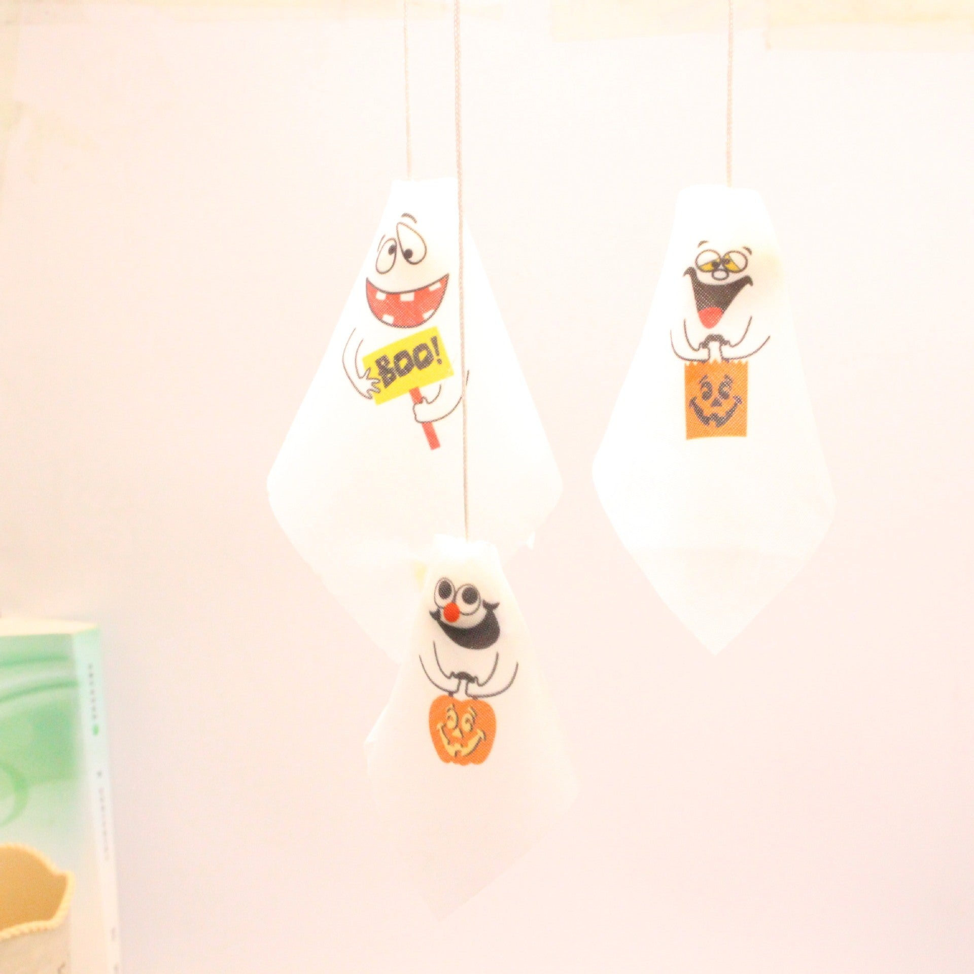 Mini Fabric Halloween Hanging Ghost – Party Decoration for Cake Toppers, Finger Dolls, and Pumpkin Cards